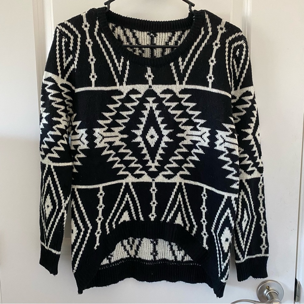 Women’s Black and White Aztec Knit Sweater Crop Front